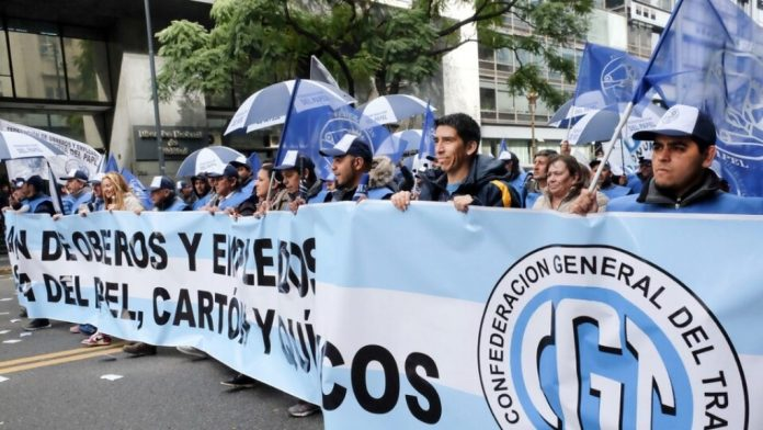 22/12/2023│Os dirigentes sindicais se reuniram com legisladores da Unión por la Patria para chegar a um consenso sobre a rejeição da bancada opositora ao decreto de necessidade e urgência (DNU)